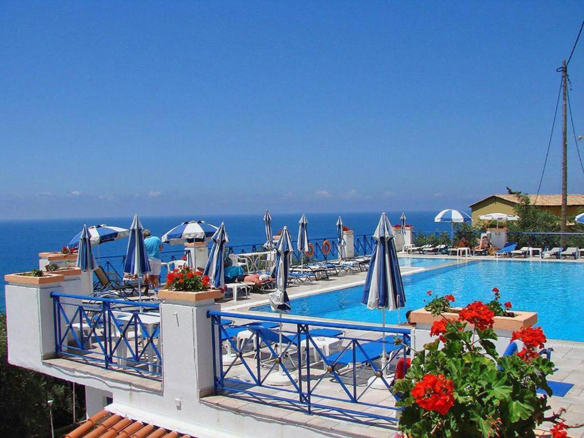 Natalia Apartment B With Panoramic Sea Views Of Agios Gordios Bay Extérieur photo
