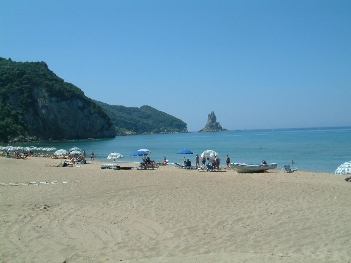 Natalia Apartment B With Panoramic Sea Views Of Agios Gordios Bay Extérieur photo