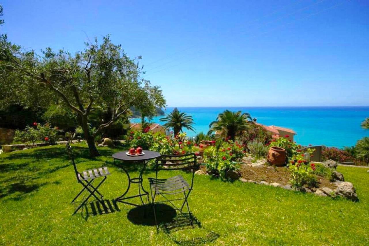 Natalia Apartment B With Panoramic Sea Views Of Agios Gordios Bay Extérieur photo