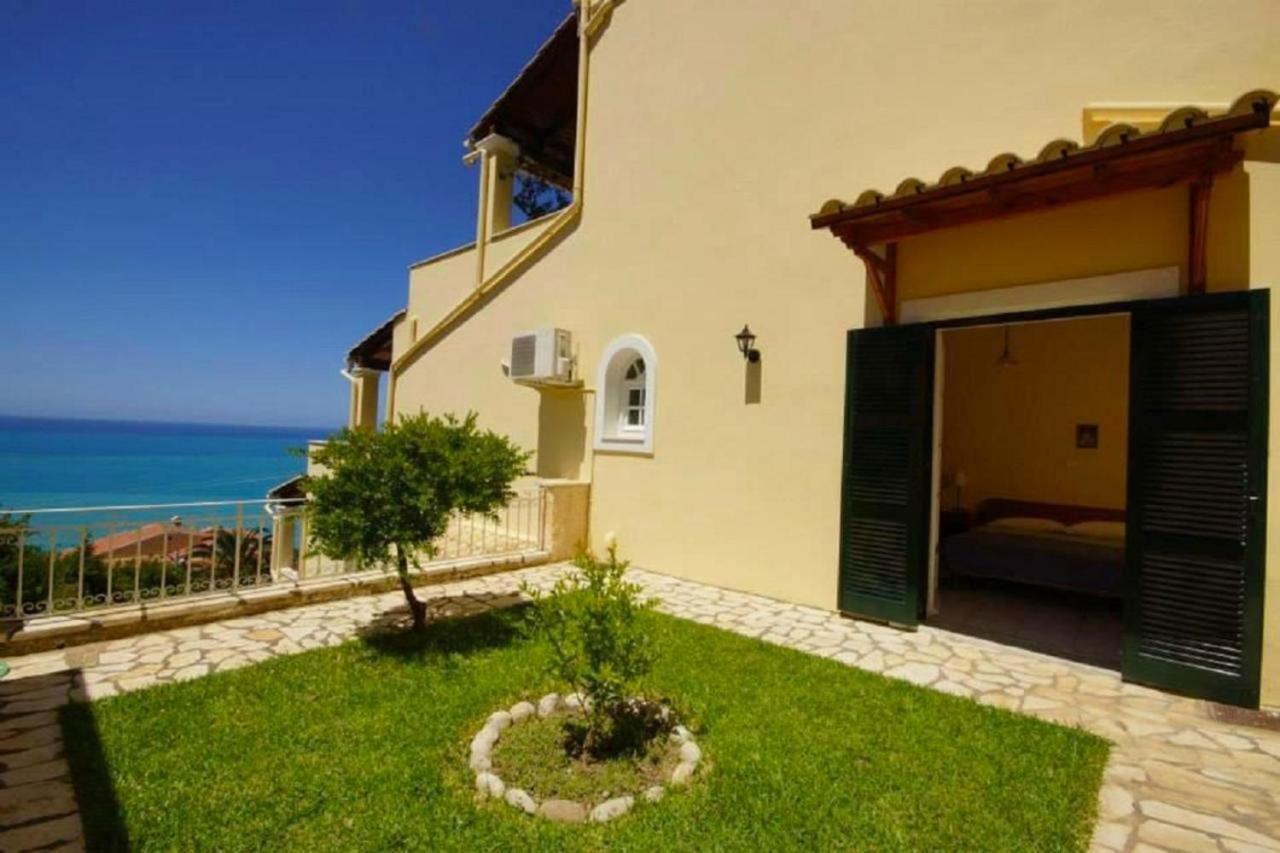Natalia Apartment B With Panoramic Sea Views Of Agios Gordios Bay Extérieur photo