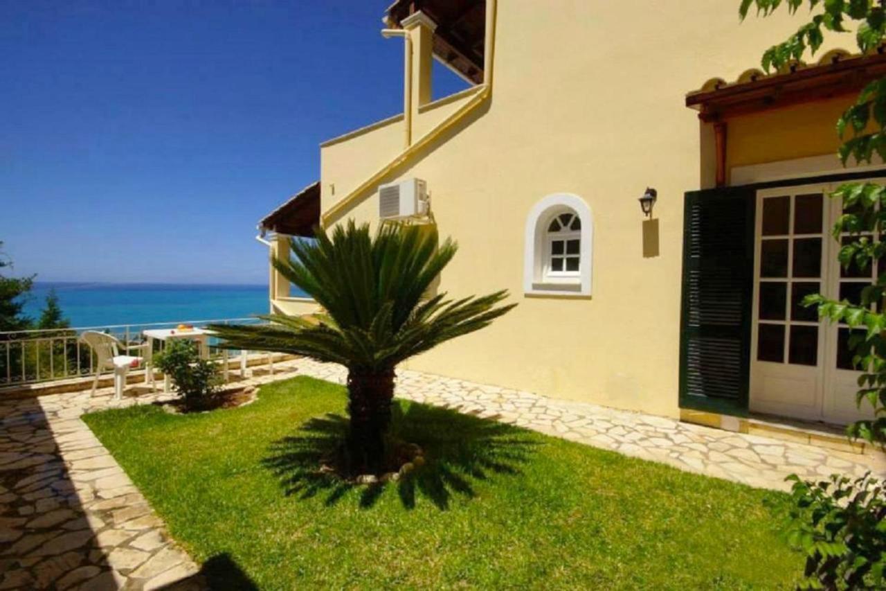 Natalia Apartment B With Panoramic Sea Views Of Agios Gordios Bay Extérieur photo