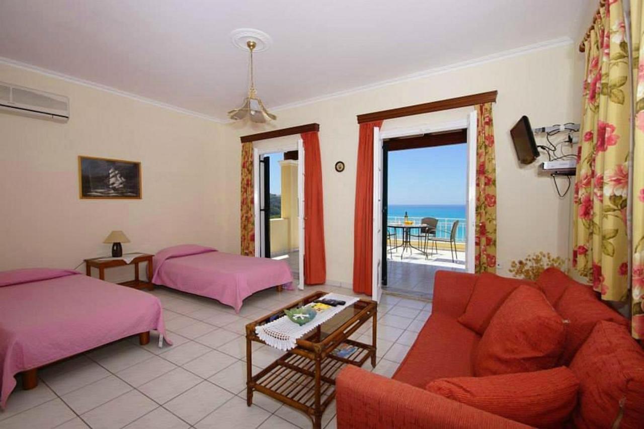 Natalia Apartment B With Panoramic Sea Views Of Agios Gordios Bay Extérieur photo